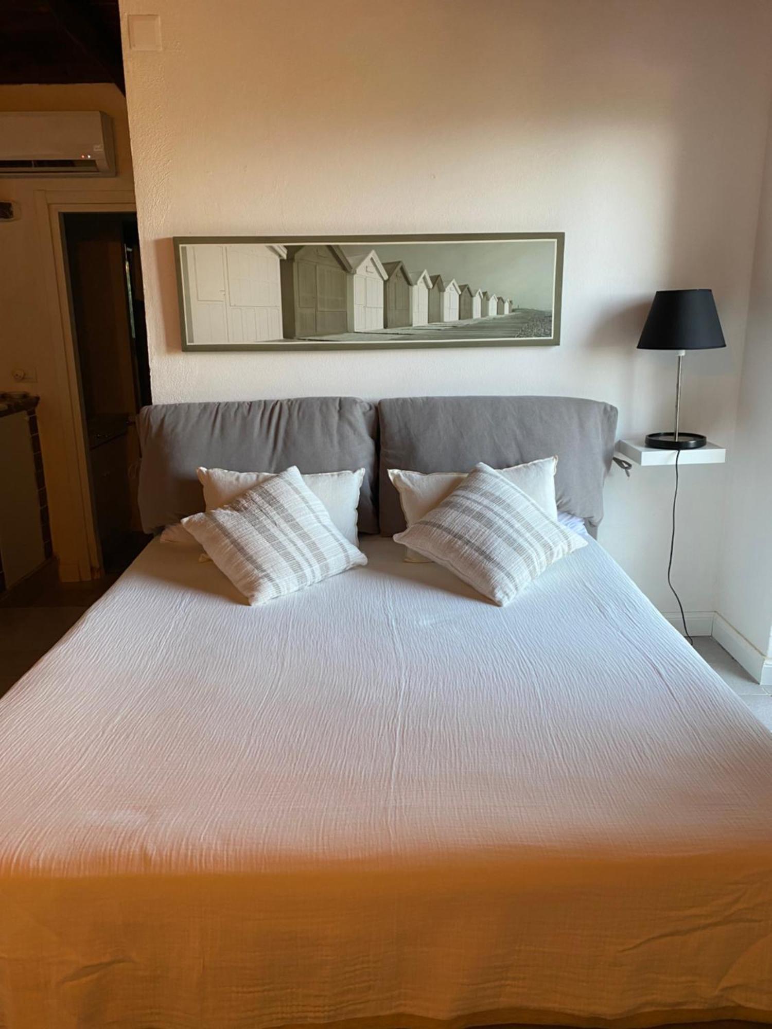 Maison Du Reve Scario Room photo